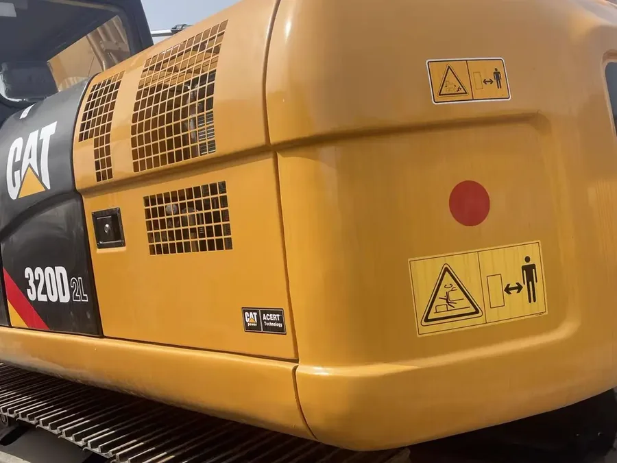 Used excavator body panel and repaint detail