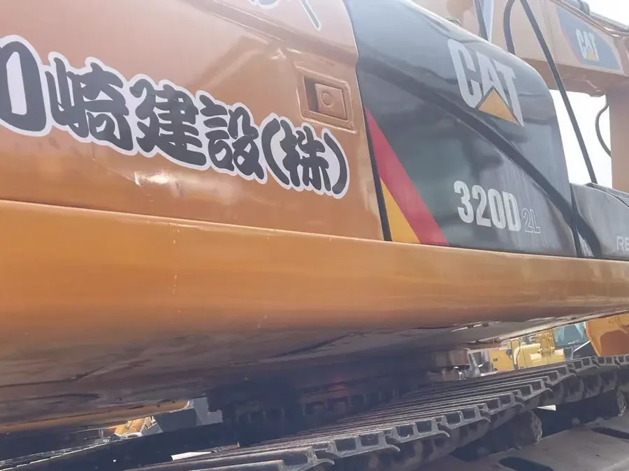 Used excavator model marking and side body view