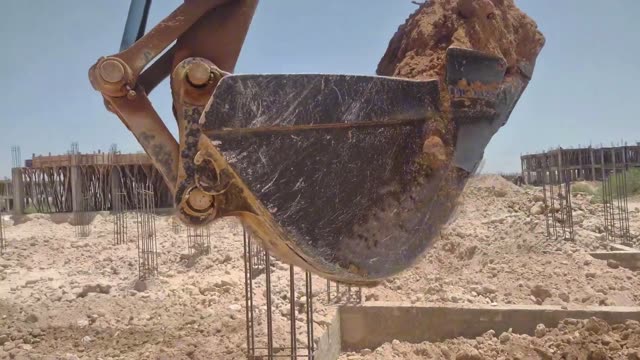 CAT 320 display video thumbnail